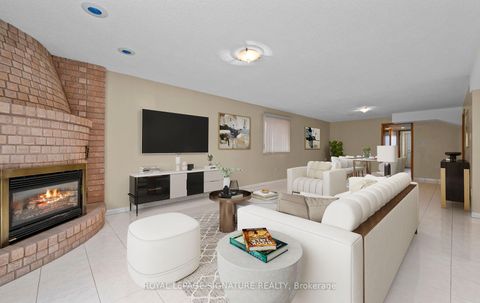 Photo 35 at 5 Acacia Avenue, Pelmo Park W5, Toronto