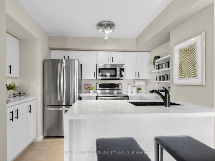 Photo 8 at 301 - 60 Joe Shuster Way, South Parkdale, Toronto