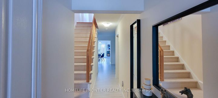 Photo 1 at 43 Sundragon Trail, Bradford, Bradford West Gwillimbury