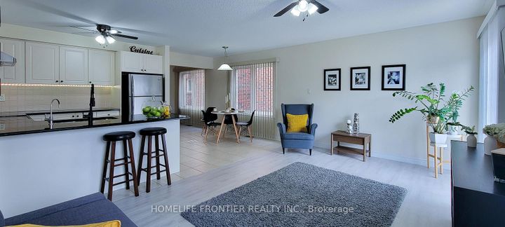 Photo 11 at 43 Sundragon Trail, Bradford, Bradford West Gwillimbury