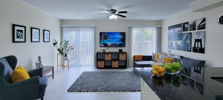 Photo 12 at 43 Sundragon Trail, Bradford, Bradford West Gwillimbury