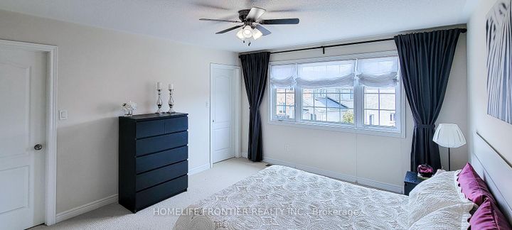 Photo 19 at 43 Sundragon Trail, Bradford, Bradford West Gwillimbury