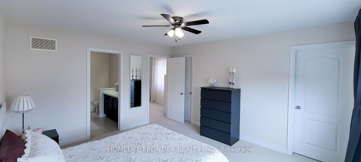 Photo 20 at 43 Sundragon Trail, Bradford, Bradford West Gwillimbury