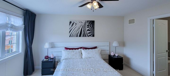 Photo 21 at 43 Sundragon Trail, Bradford, Bradford West Gwillimbury