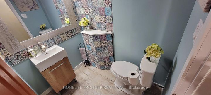 Photo 36 at 43 Sundragon Trail, Bradford, Bradford West Gwillimbury