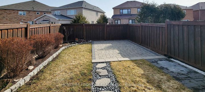 Photo 47 at 43 Sundragon Trail, Bradford, Bradford West Gwillimbury