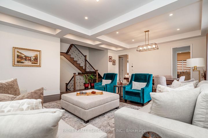 Photo 9 at 21 MIDMORNING Road, Northwest Brampton, Brampton