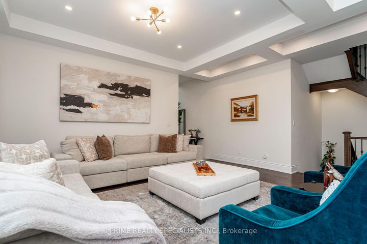 Photo 10 at 21 MIDMORNING Road, Northwest Brampton, Brampton