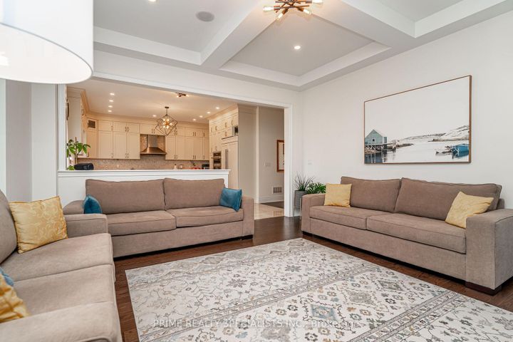 Photo 15 at 21 MIDMORNING Road, Northwest Brampton, Brampton