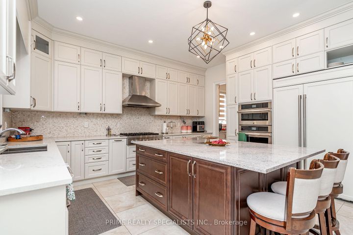 Photo 17 at 21 MIDMORNING Road, Northwest Brampton, Brampton