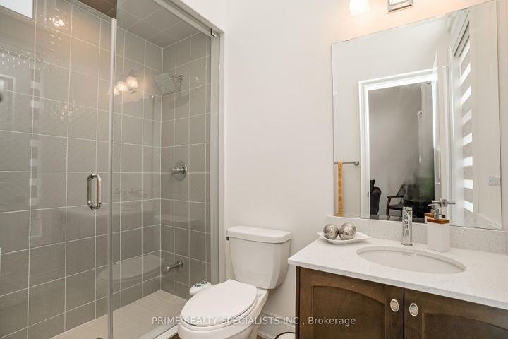 Photo 33 at 21 MIDMORNING Road, Northwest Brampton, Brampton