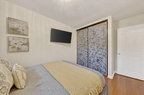 Photo 31 at 1 Aldcroft Crescent, Bowmanville, Clarington