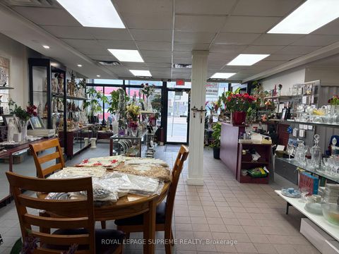 Photo 4 at 529 Rogers Road S, Eglinton West, Toronto