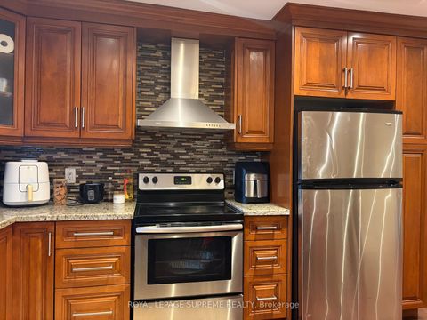 Photo 13 at 529 Rogers Road S, Eglinton West, Toronto