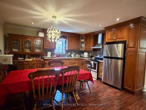 Photo 14 at 529 Rogers Road S, Eglinton West, Toronto