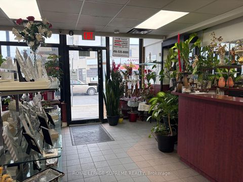 Photo 6 at 529 Rogers Road S, Eglinton West, Toronto