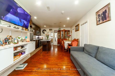 Photo 17 at 529 Rogers Road S, Eglinton West, Toronto