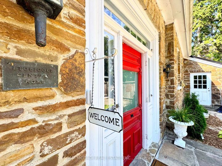 Photo 3 at 85 Yorkleigh Avenue, Humber Heights, Toronto