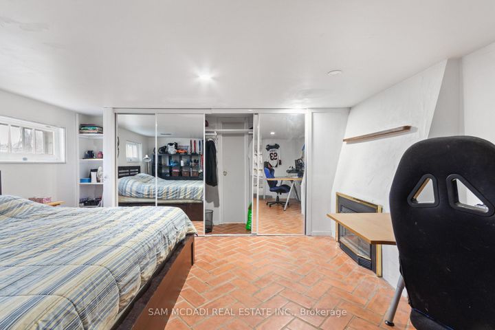 Photo 26 at 85 Yorkleigh Avenue, Humber Heights, Toronto