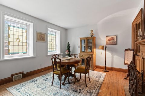 Photo 6 at 85 Yorkleigh Avenue, Humber Heights, Toronto