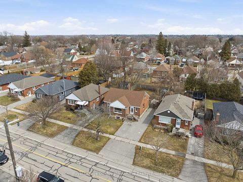 Photo 0 at 139 Central Pk Boulevard S, Central, Oshawa