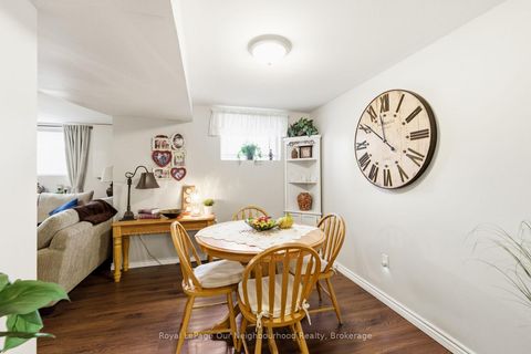 Photo 5 at 139 Central Pk Boulevard S, Central, Oshawa