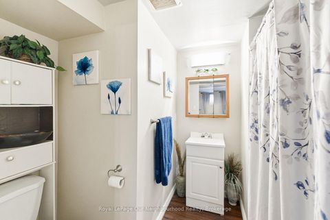 Photo 13 at 139 Central Pk Boulevard S, Central, Oshawa