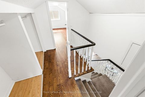 Photo 29 at 139 Central Pk Boulevard S, Central, Oshawa