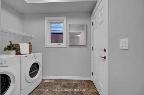 Photo 11 at 1379 Wadebridge Crescent, Eastdale, Oshawa