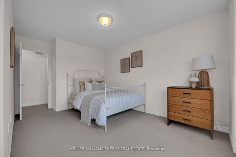 Photo 14 at 1379 Wadebridge Crescent, Eastdale, Oshawa