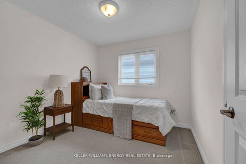 Photo 16 at 1379 Wadebridge Crescent, Eastdale, Oshawa