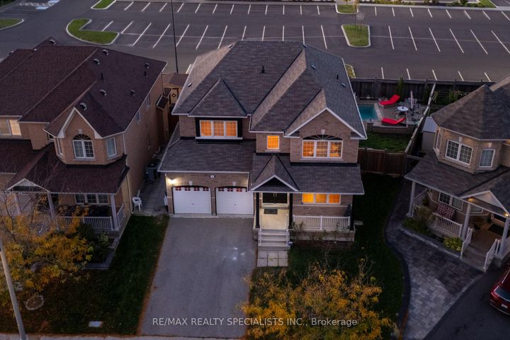 Photo 1 at 95 Heslop Circle, Wellington, Brampton