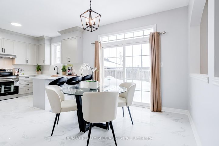 Photo 16 at 95 Heslop Circle, Wellington, Brampton