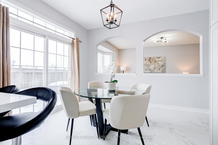 Photo 17 at 95 Heslop Circle, Wellington, Brampton