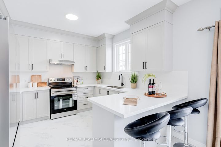 Photo 19 at 95 Heslop Circle, Wellington, Brampton