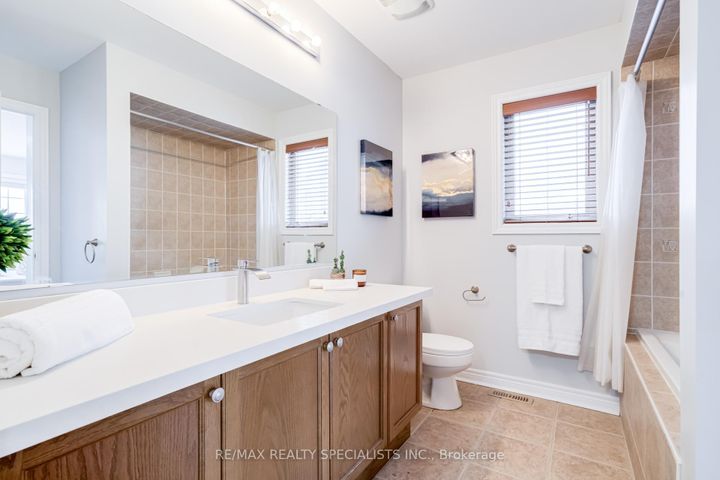 Photo 32 at 95 Heslop Circle, Wellington, Brampton