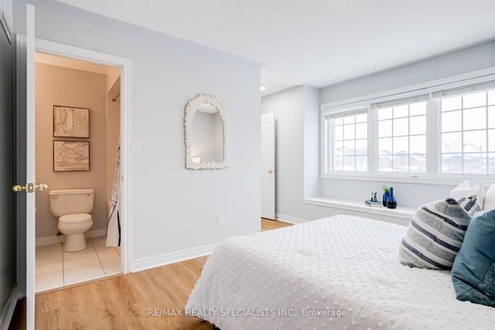 Photo 34 at 95 Heslop Circle, Wellington, Brampton