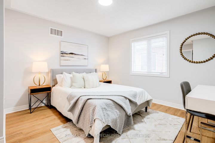 Photo 36 at 95 Heslop Circle, Wellington, Brampton