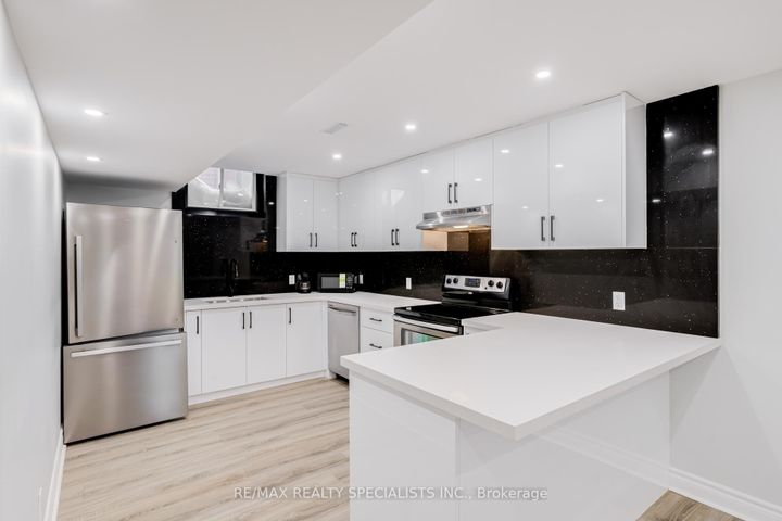 Photo 39 at 95 Heslop Circle, Wellington, Brampton