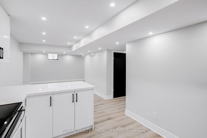 Photo 40 at 95 Heslop Circle, Wellington, Brampton