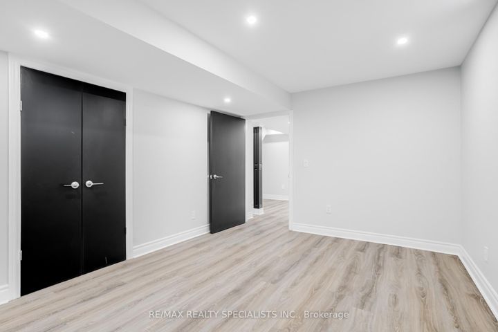 Photo 42 at 95 Heslop Circle, Wellington, Brampton