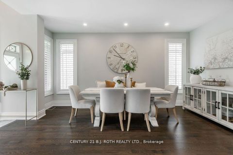 Photo 3 at 20 WESTMINSTER Circle, Shore, Barrie