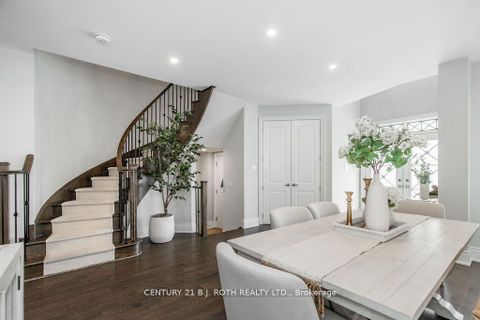 Photo 4 at 20 WESTMINSTER Circle, Shore, Barrie