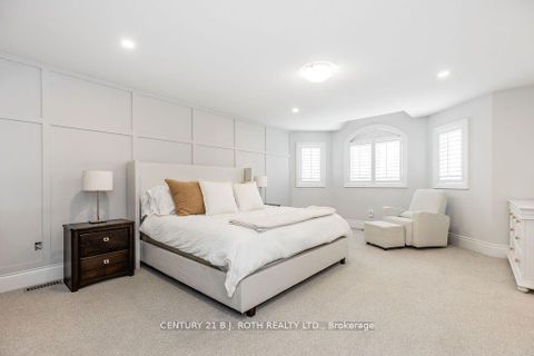 Photo 23 at 20 WESTMINSTER Circle, Shore, Barrie