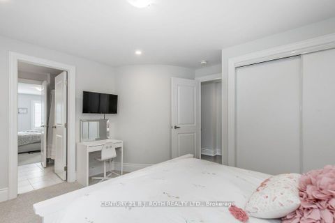 Photo 28 at 20 WESTMINSTER Circle, Shore, Barrie