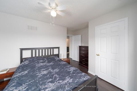 Photo 13 at 599 Walpole Crescent, Wyndham, Newmarket