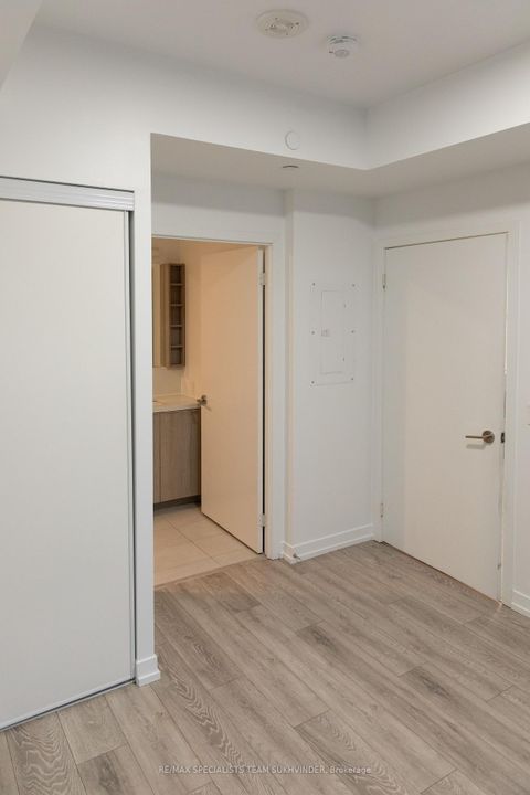 Photo 15 at 637 - 2020 Bathurst Street, Cedarvale, Toronto