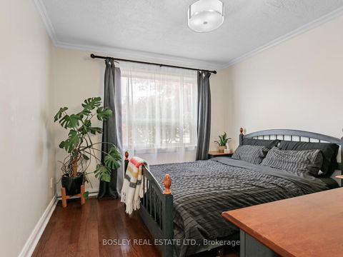 Photo 23 at 131 Meighen Avenue, Parkview, Toronto