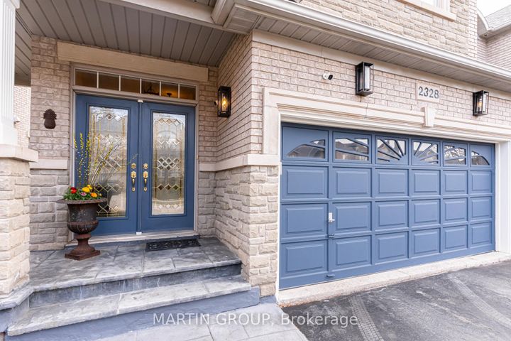 Photo 4 at 2328 Woodfield Road, RO River Oaks, Oakville