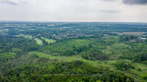 Photo 4 at 15763 Dufferin Street, Rural King, King